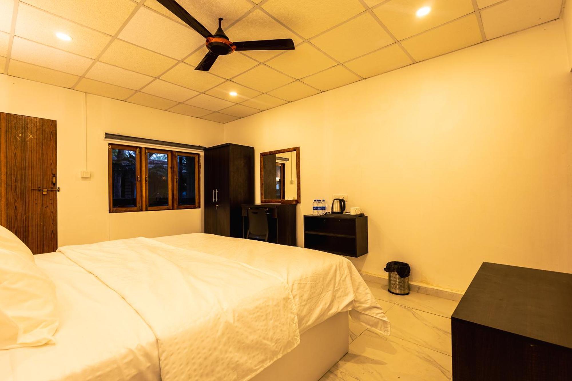 Orange Sky Inn Canacona Exterior photo
